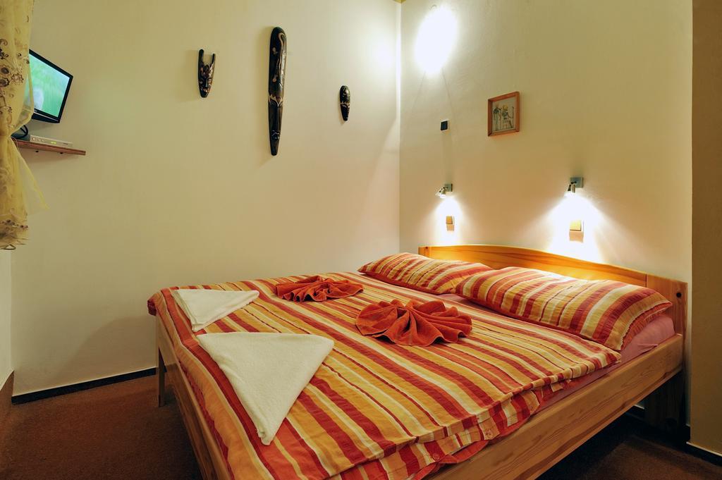 Hotel Kovarna Decin Exterior photo